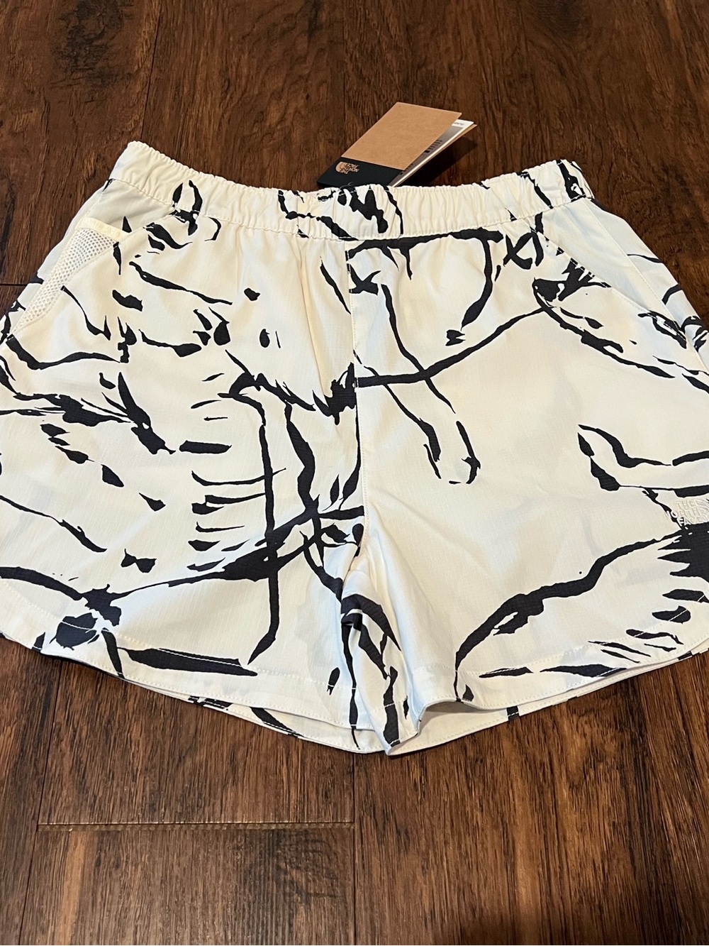 The North Face White & Black Abstract Athletic Shorts